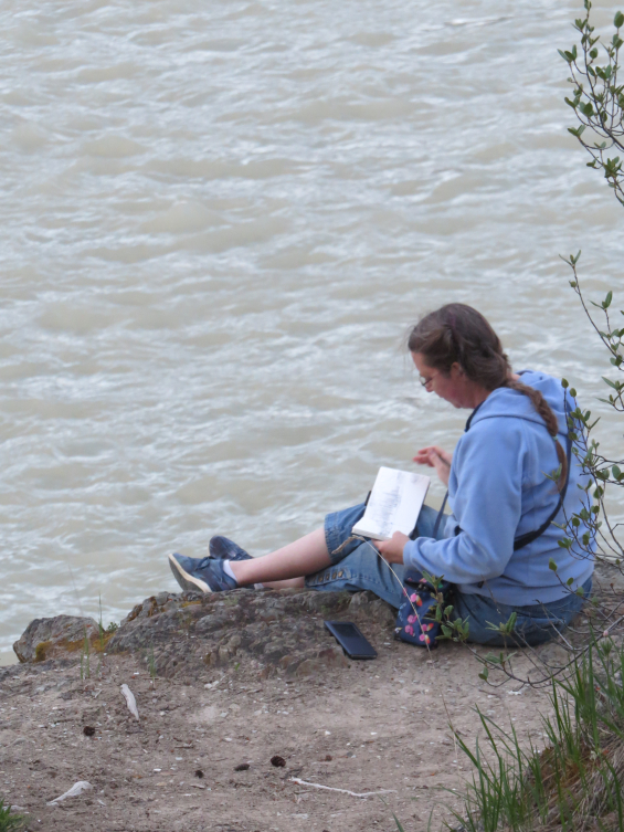 Julie painting/ sketching en plein air -outdoors